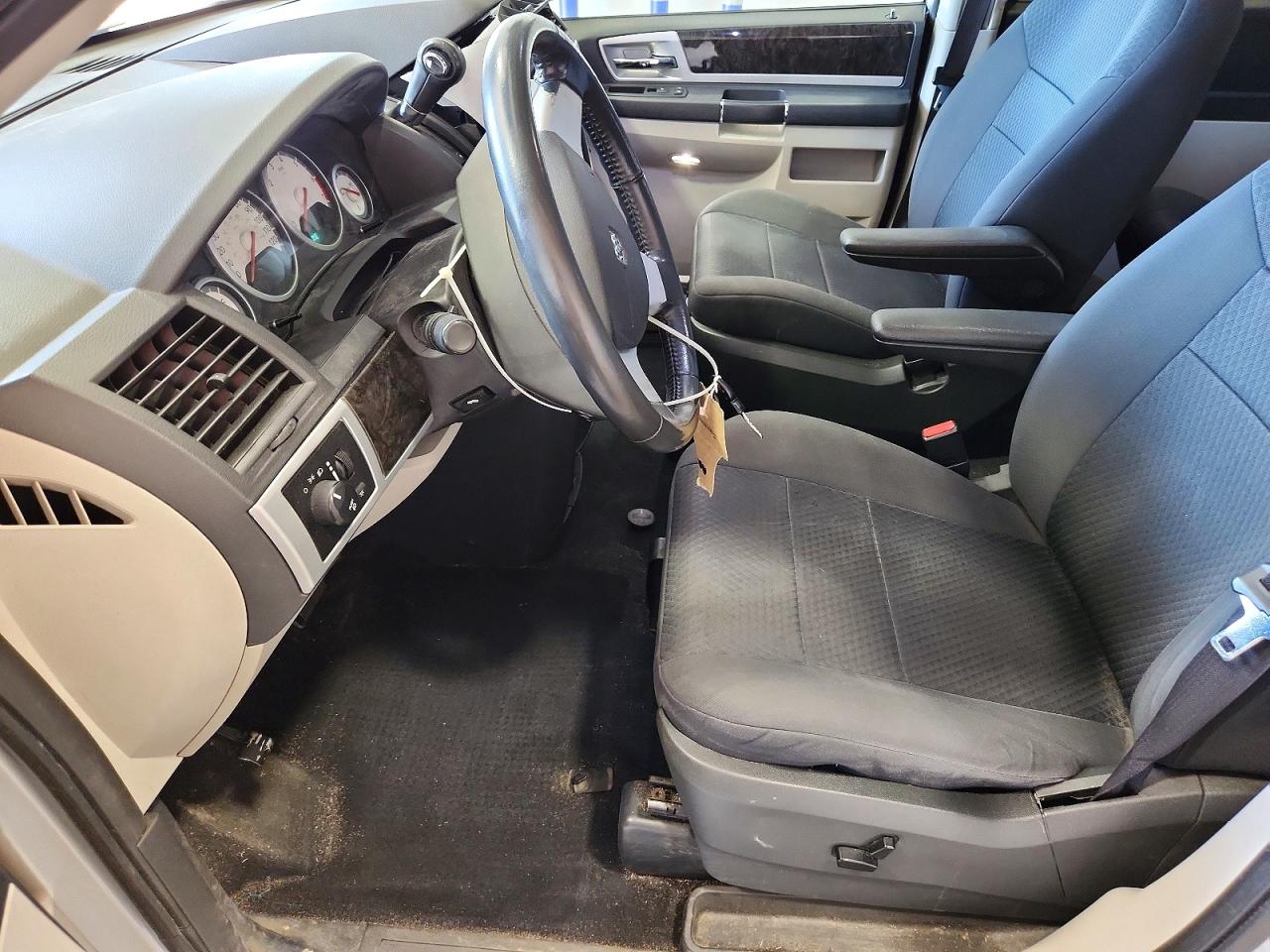 Dodge Caravan Sxt