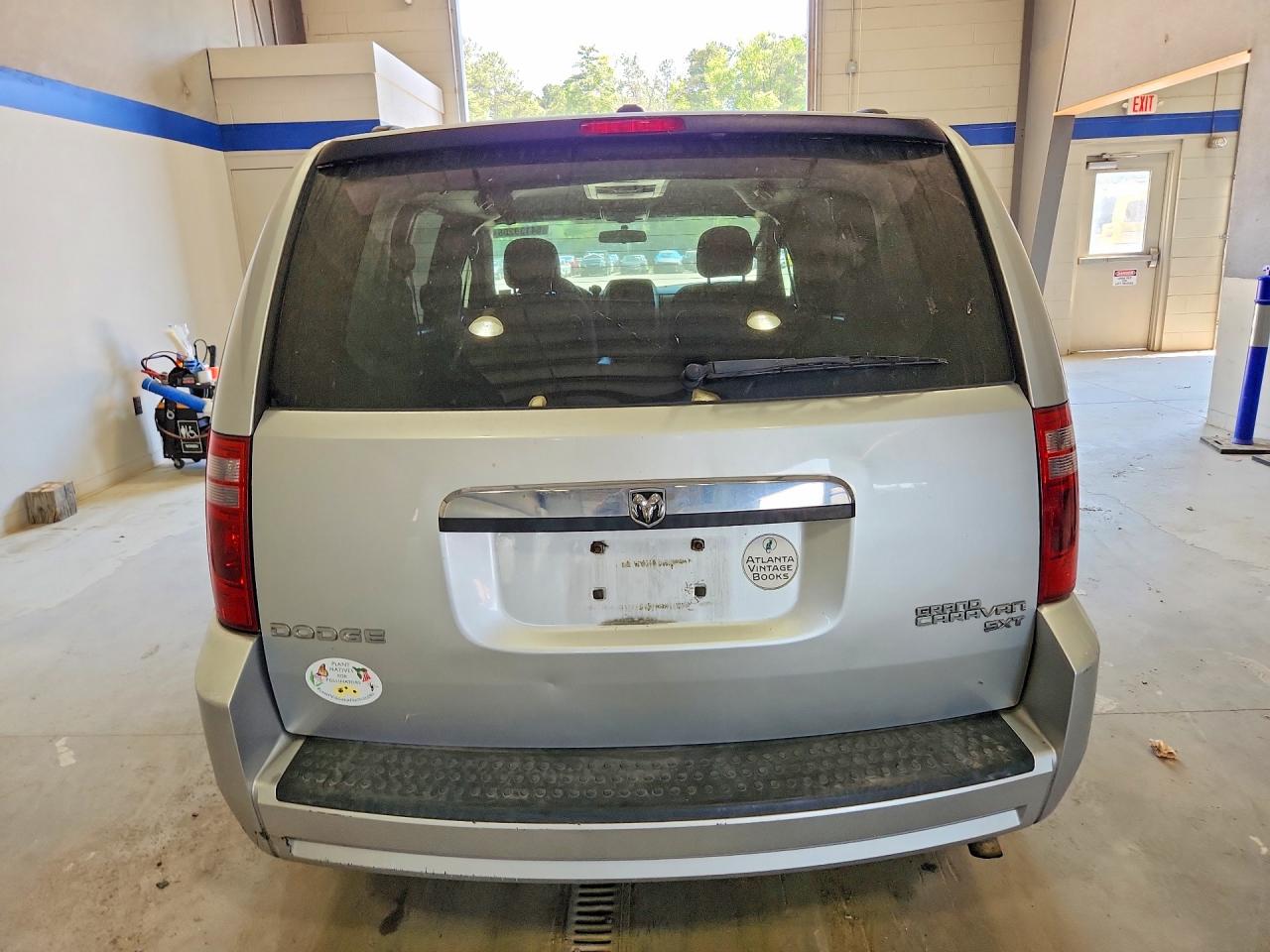 Dodge Caravan Sxt
