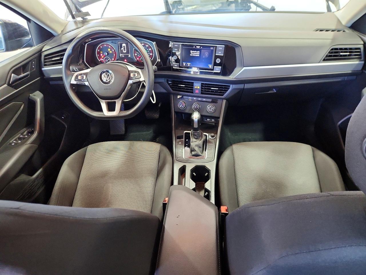 Volkswagen Jetta S
