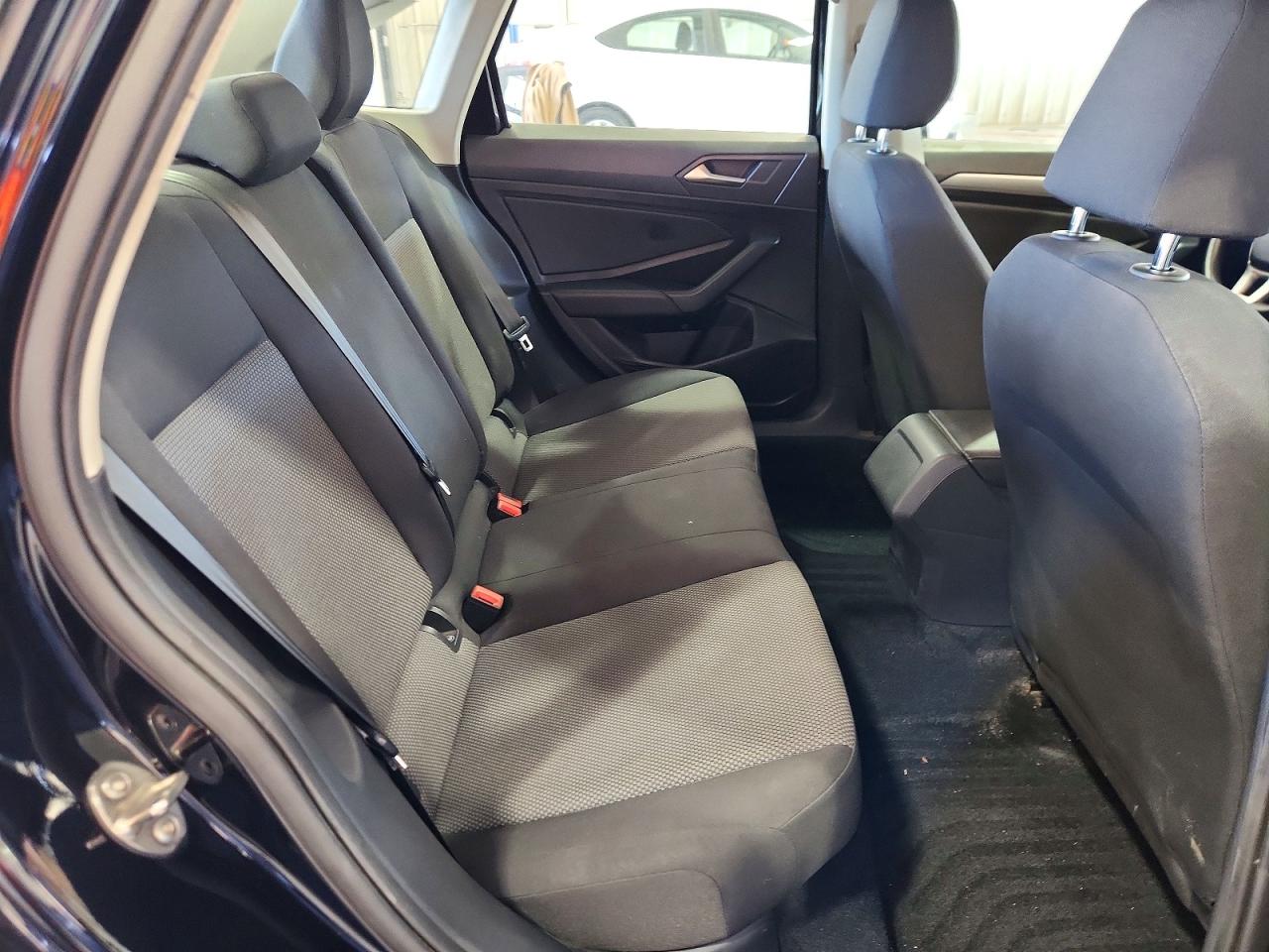 Volkswagen Jetta S