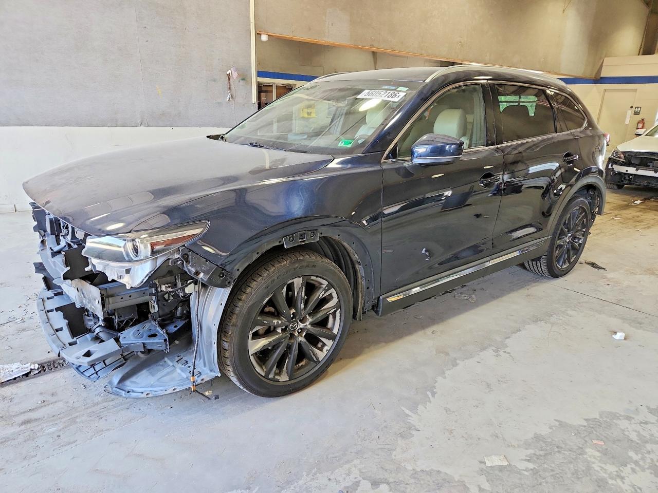 Salvage Mazda Cx Image