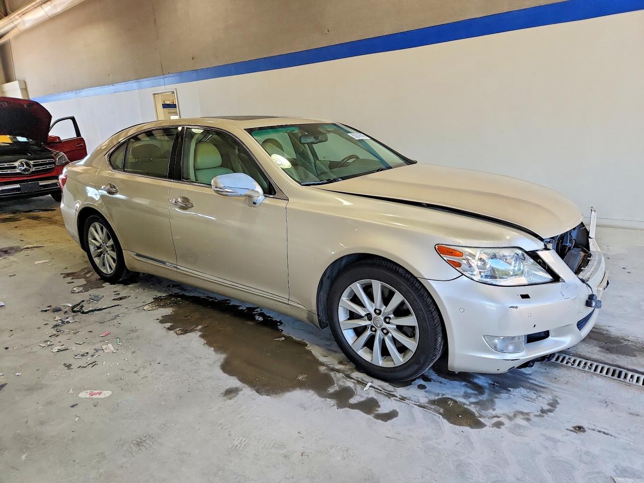 Lexus LS 460