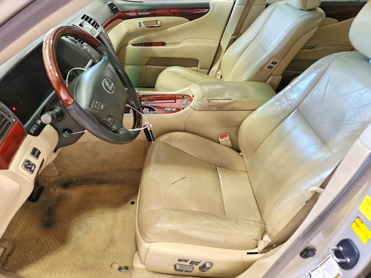 Lexus LS 460