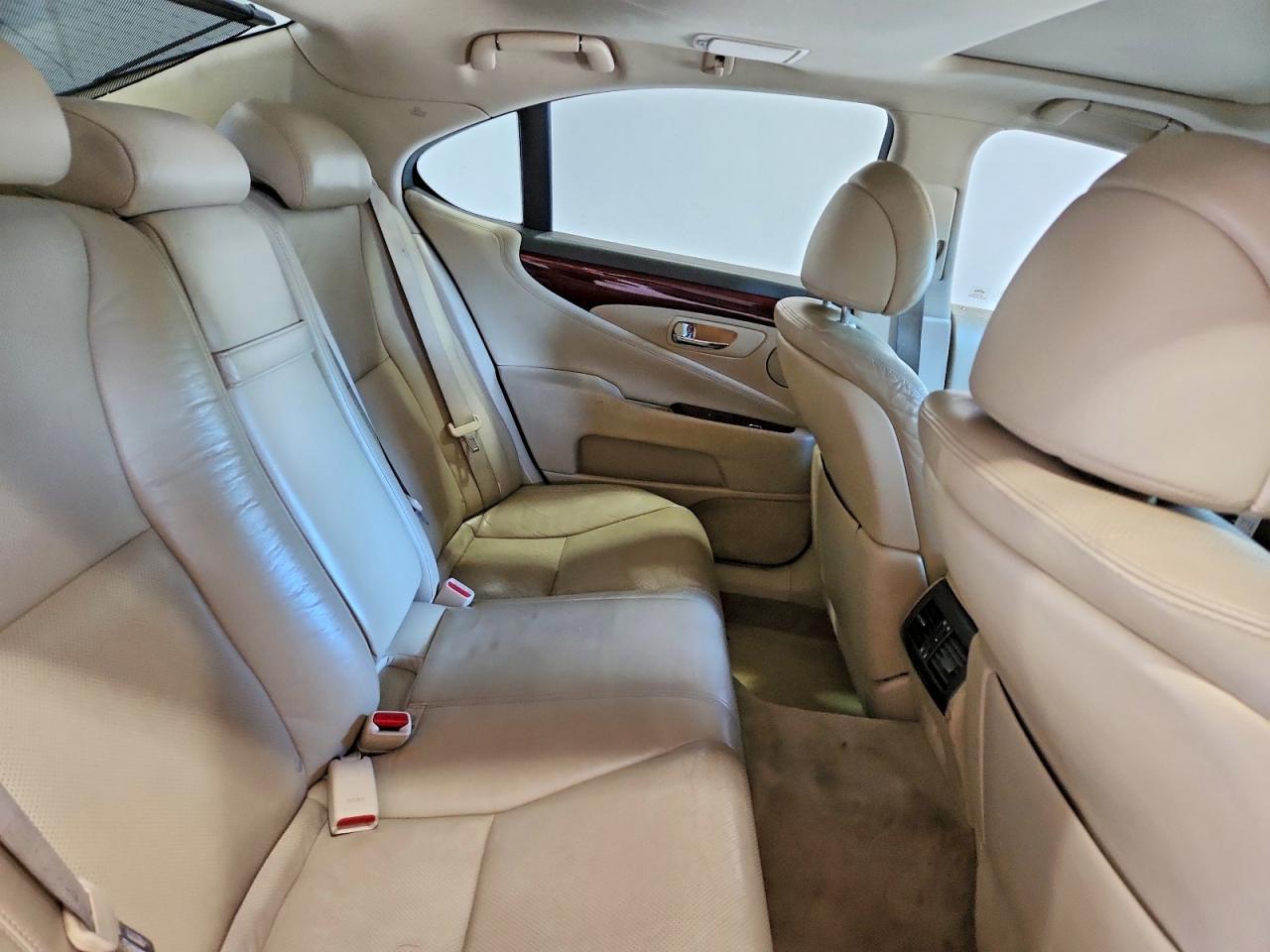 Lexus LS 460