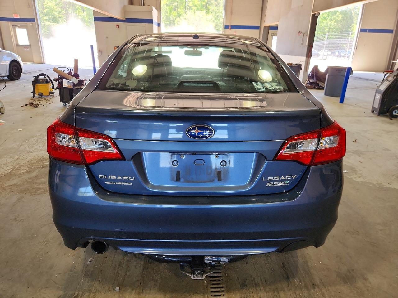 Subaru Legacy 2.5i Limited
