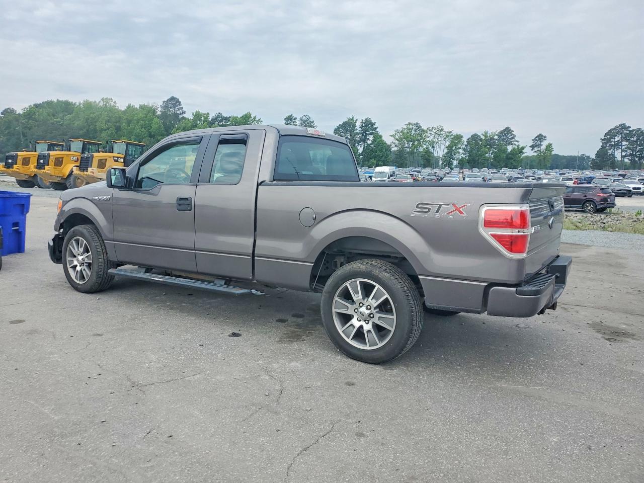 Ford F-150 Super Cab