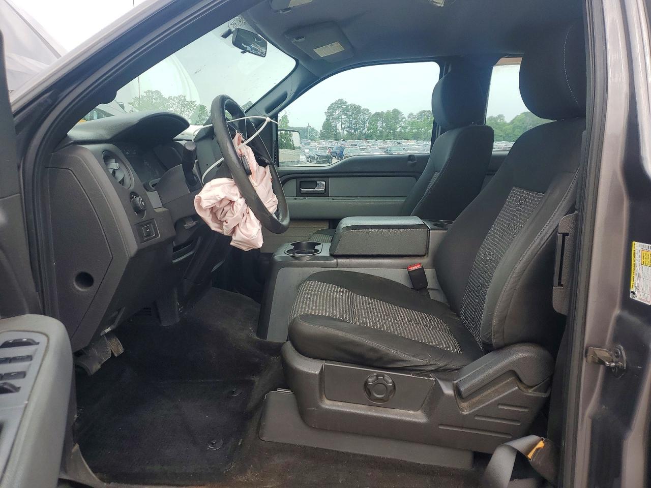Ford F-150 Super Cab