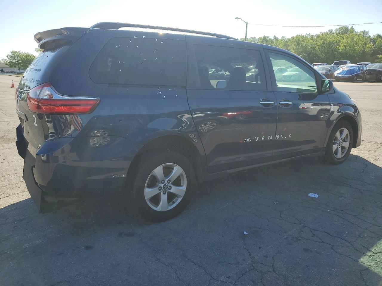 Toyota Sienna Le