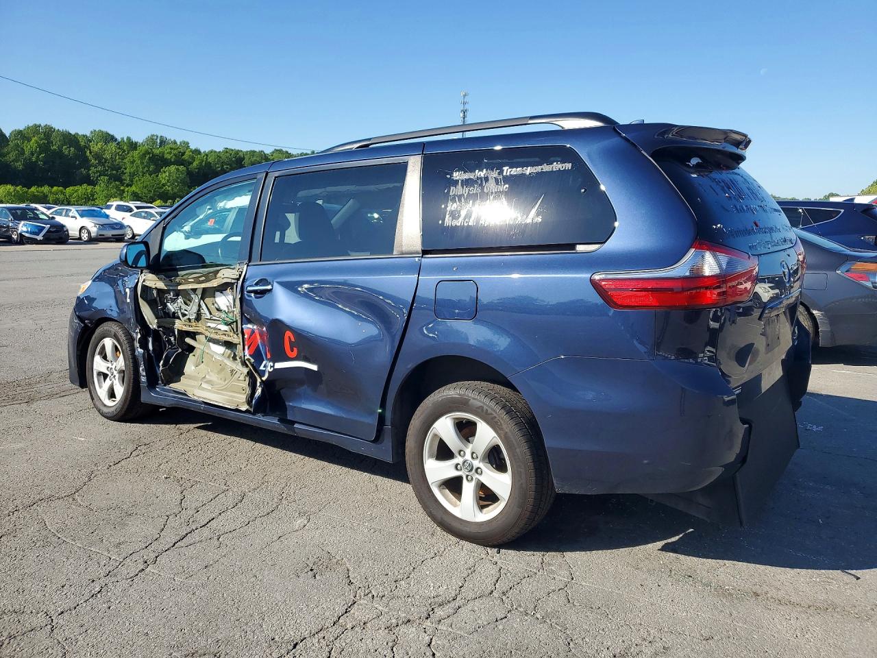 Toyota Sienna Le