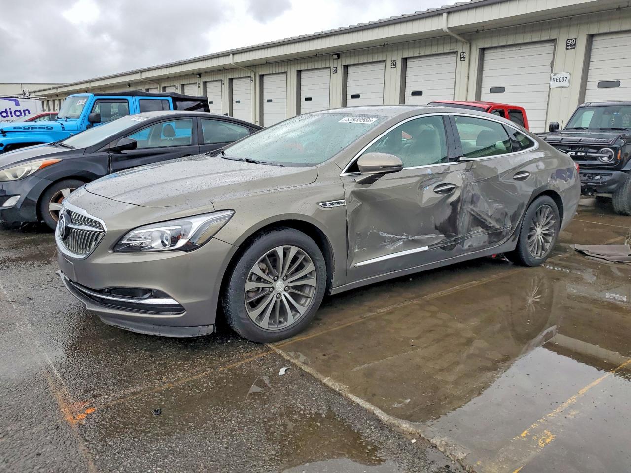Salvage Buick LaCrosse Image