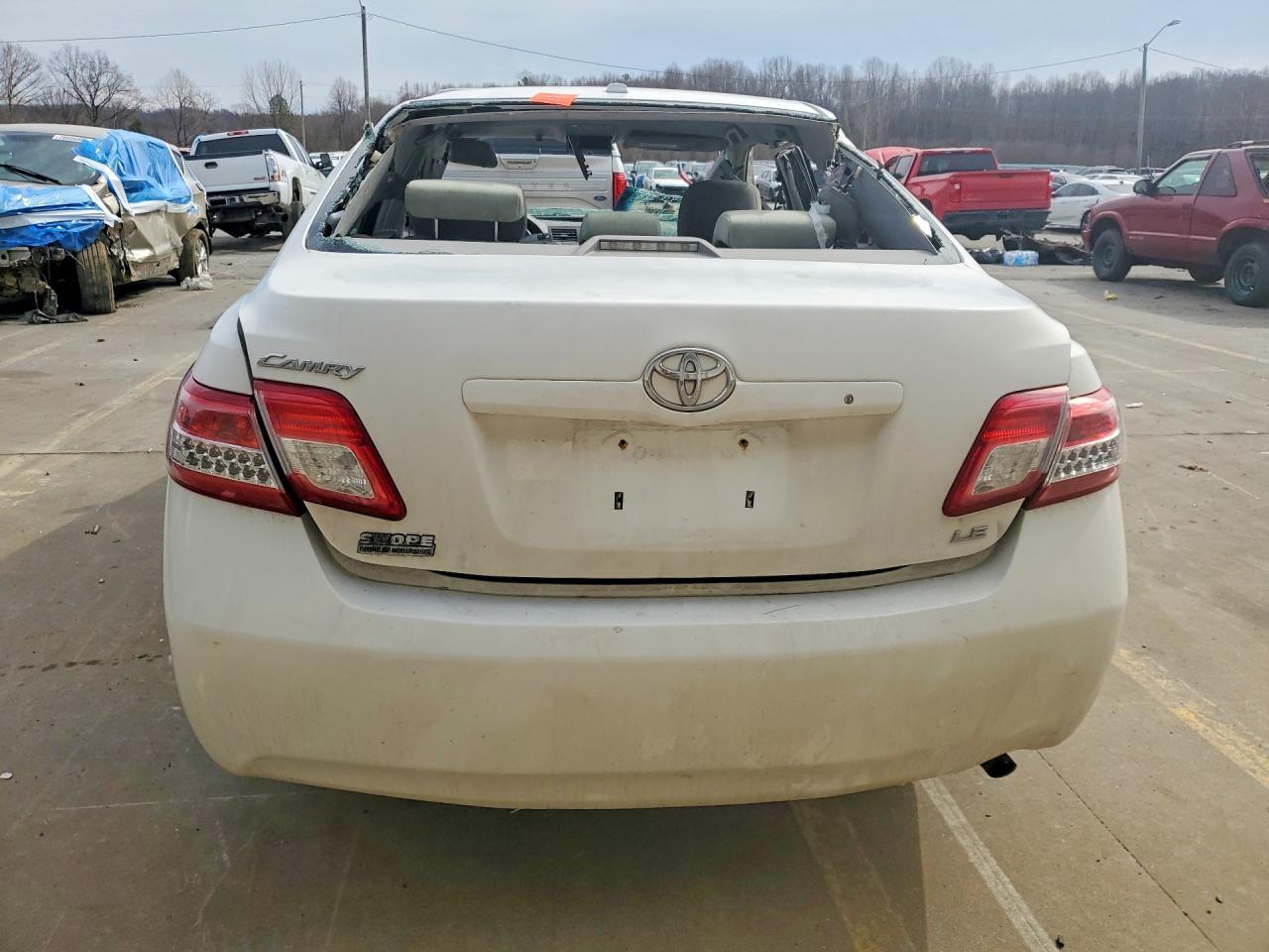 Toyota Camry Le