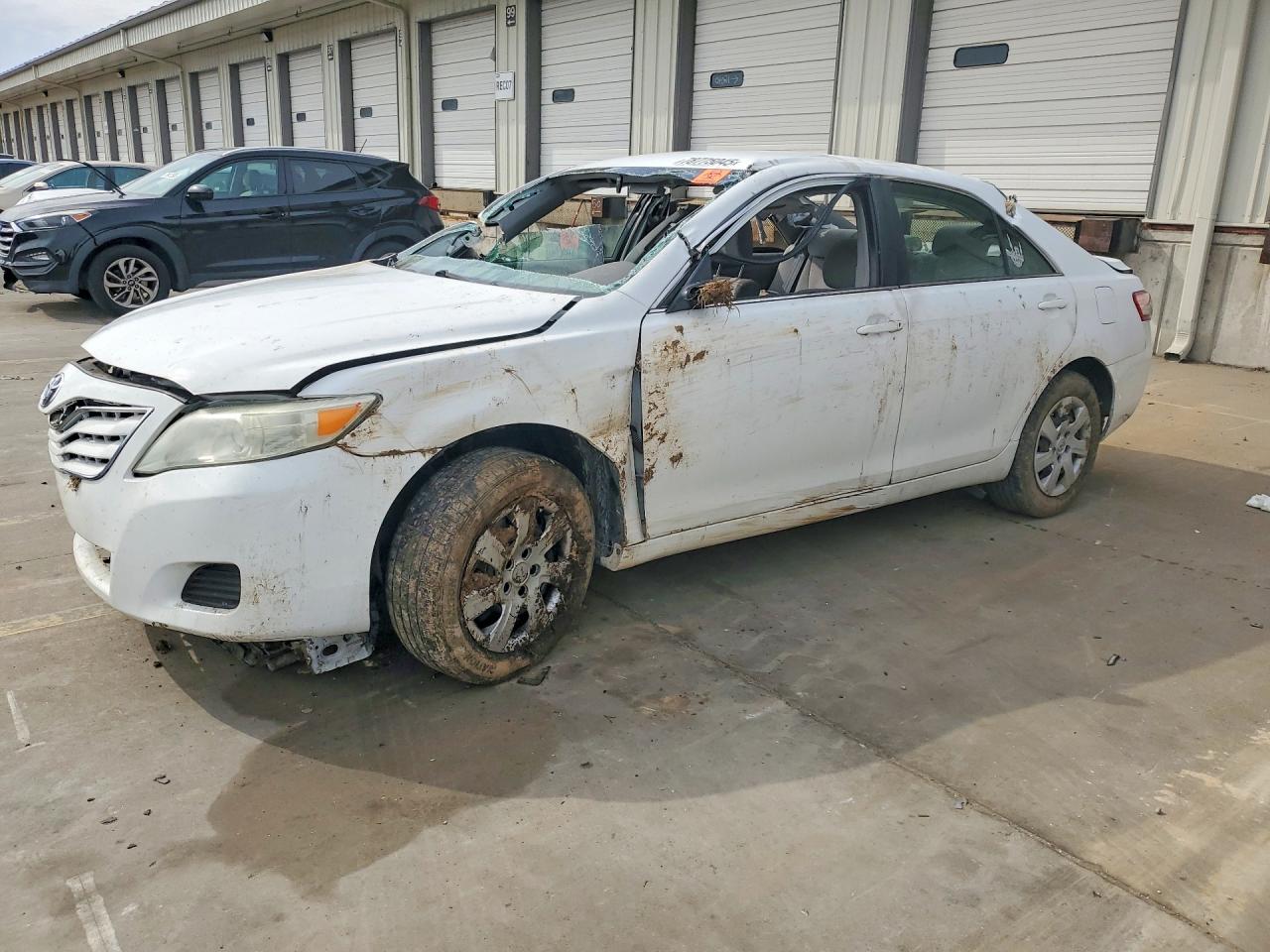 Salvage Toyota Camry Image