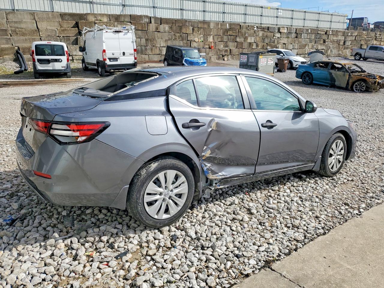 Nissan Sentra S