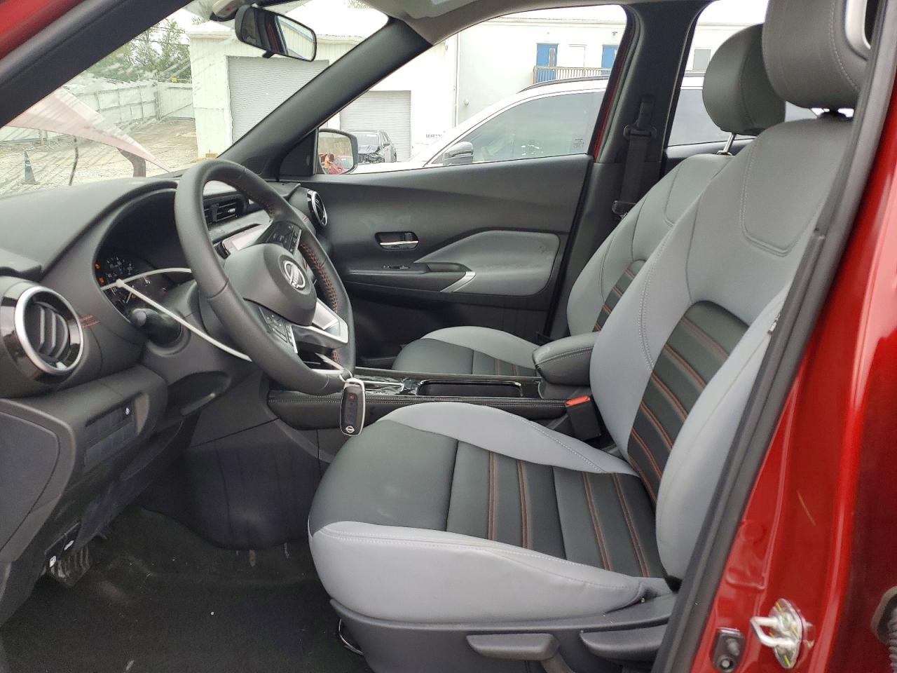Nissan Kicks Sr