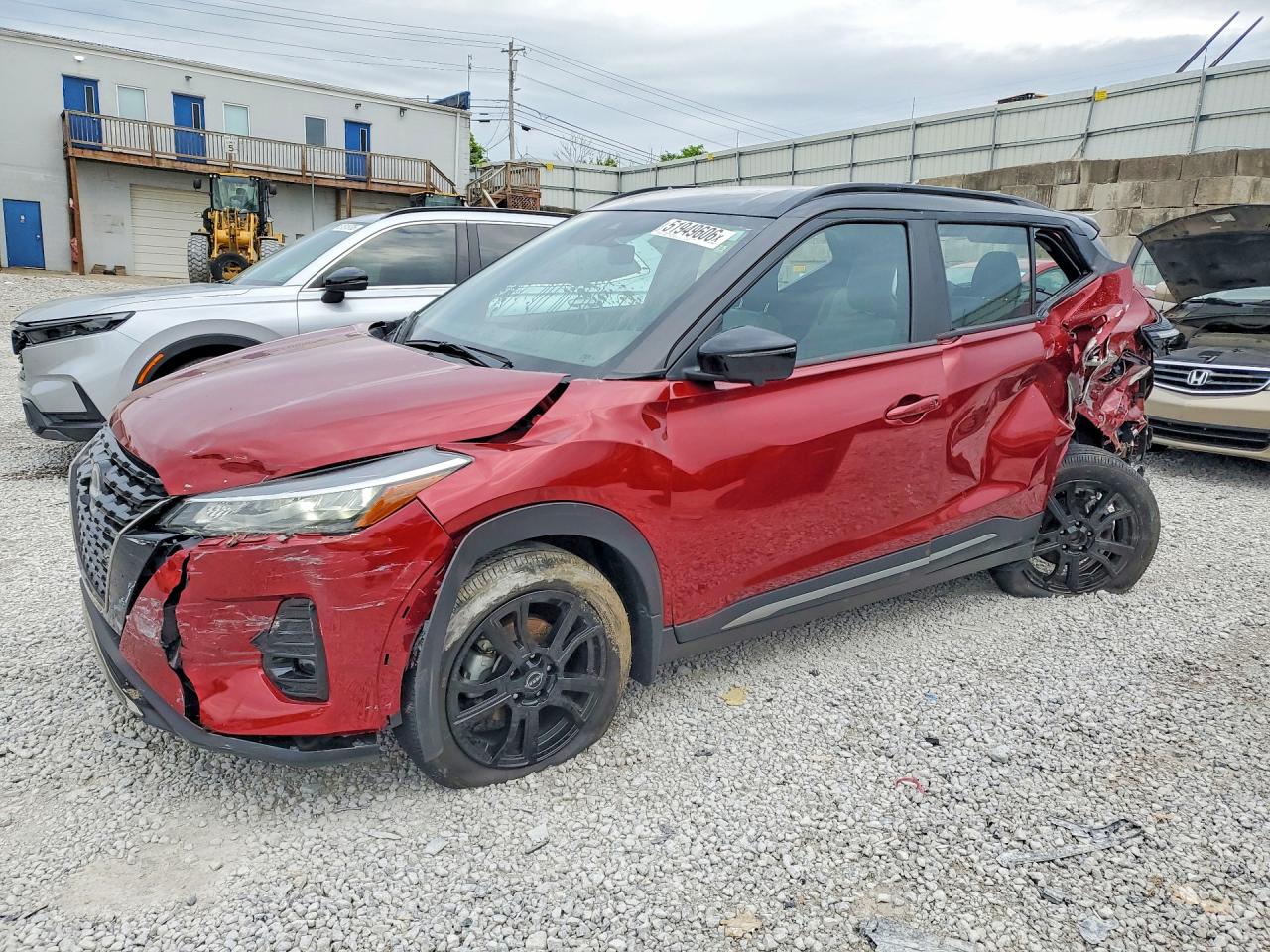 Salvage Nissan Kicks Image