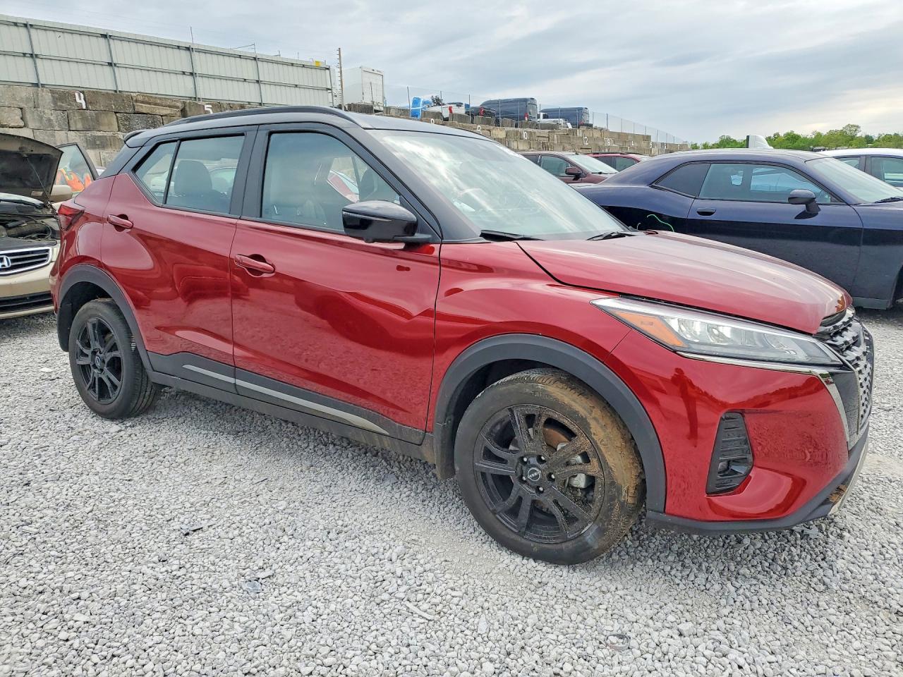 Nissan Kicks Sr