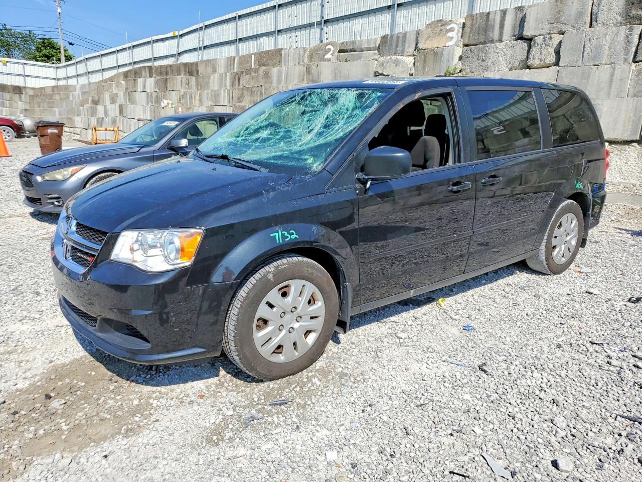 Salvage Dodge Caravan Image