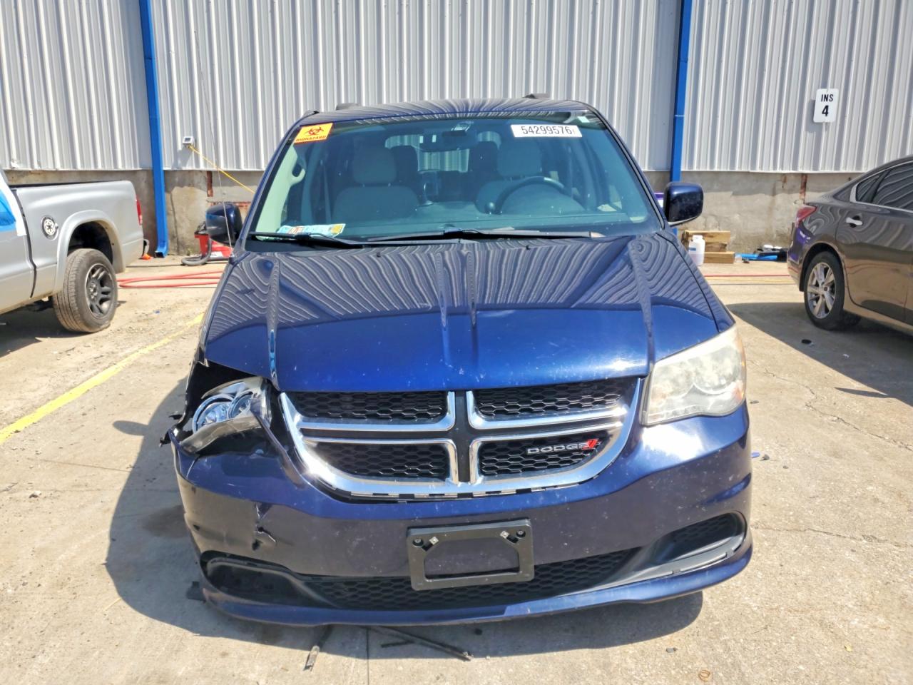 Dodge Caravan Sxt