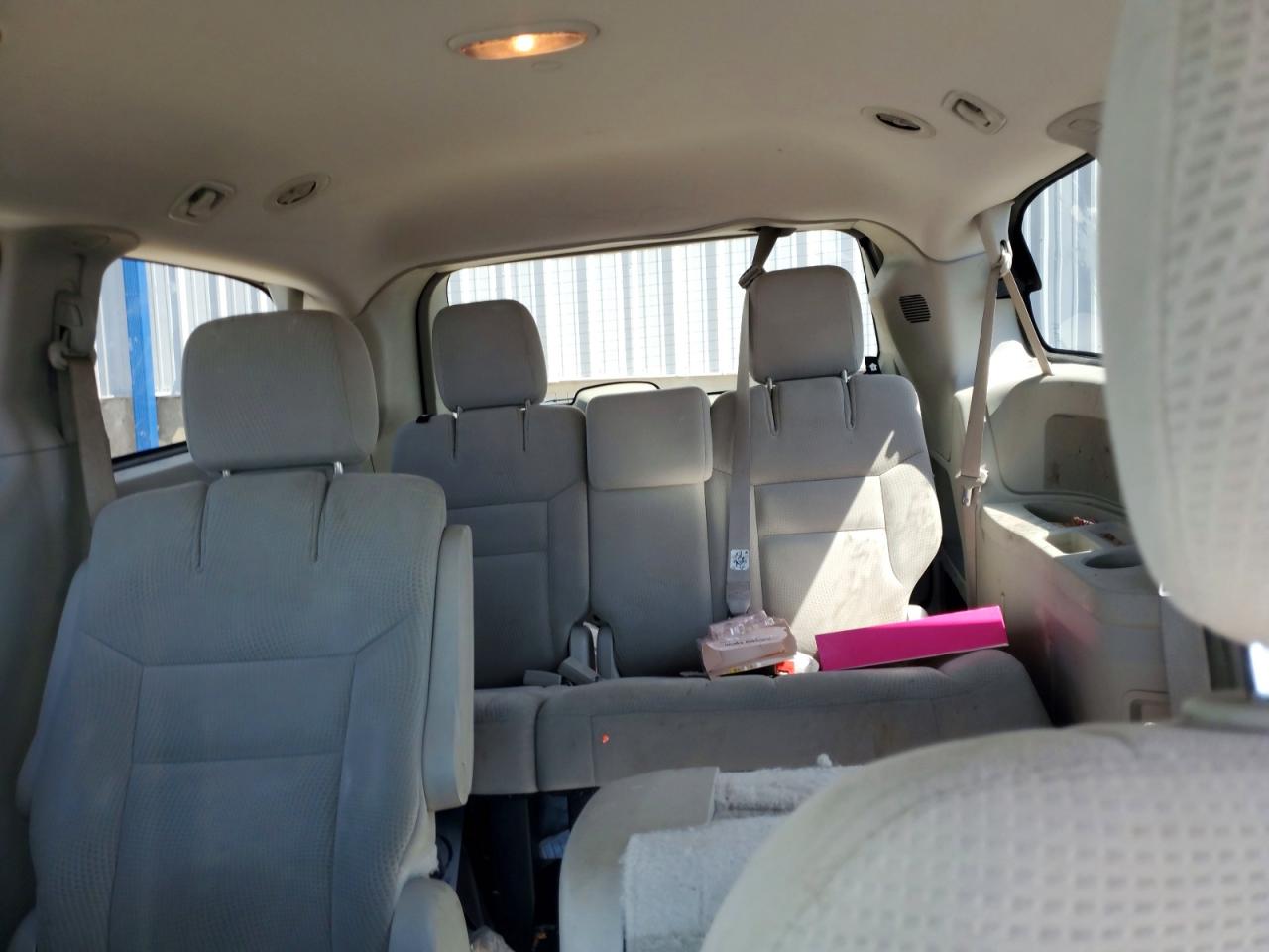 Dodge Caravan Sxt