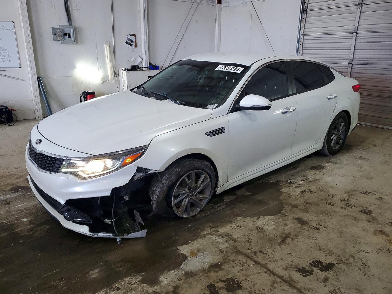 Salvage Kia Optima Image