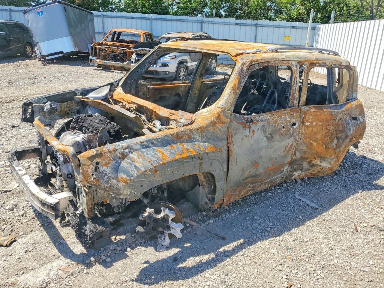 Salvage Jeep Renegade Image
