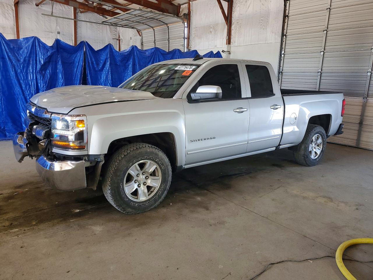 Salvage Chevrolet Silverado Image