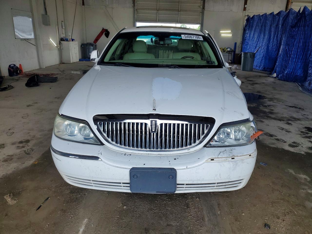 Lincoln Towncar Signature Limited