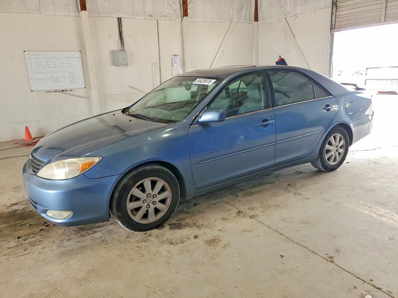 Salvage Toyota Camry Image