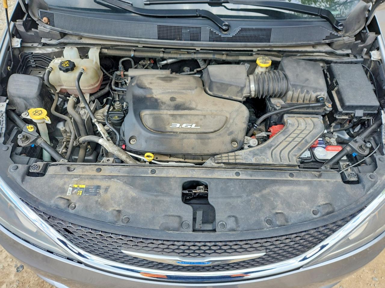 Chrysler Pacifica Touring L