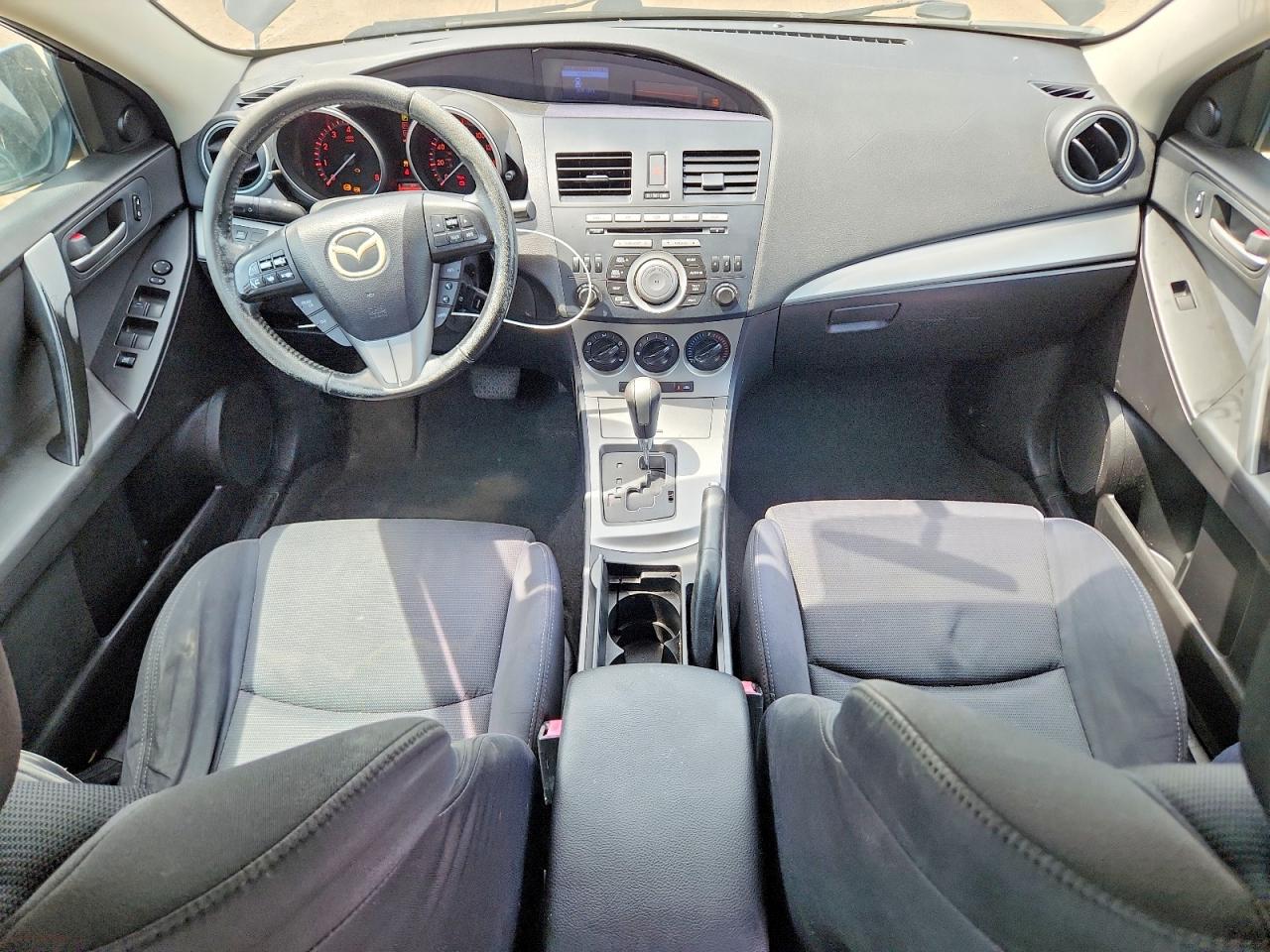 Mazda Mazda3 S
