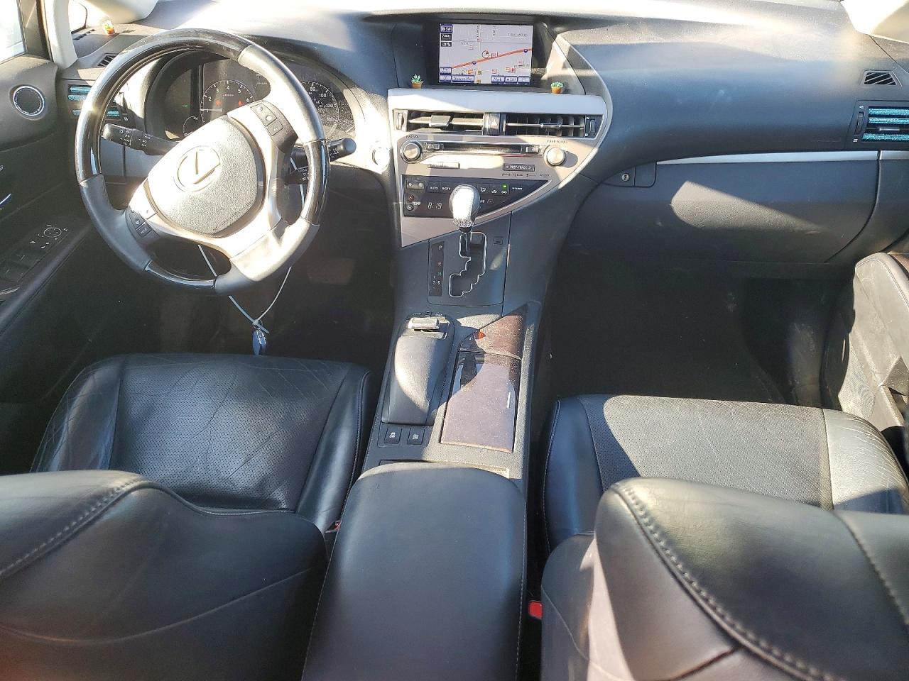 Lexus RX Base