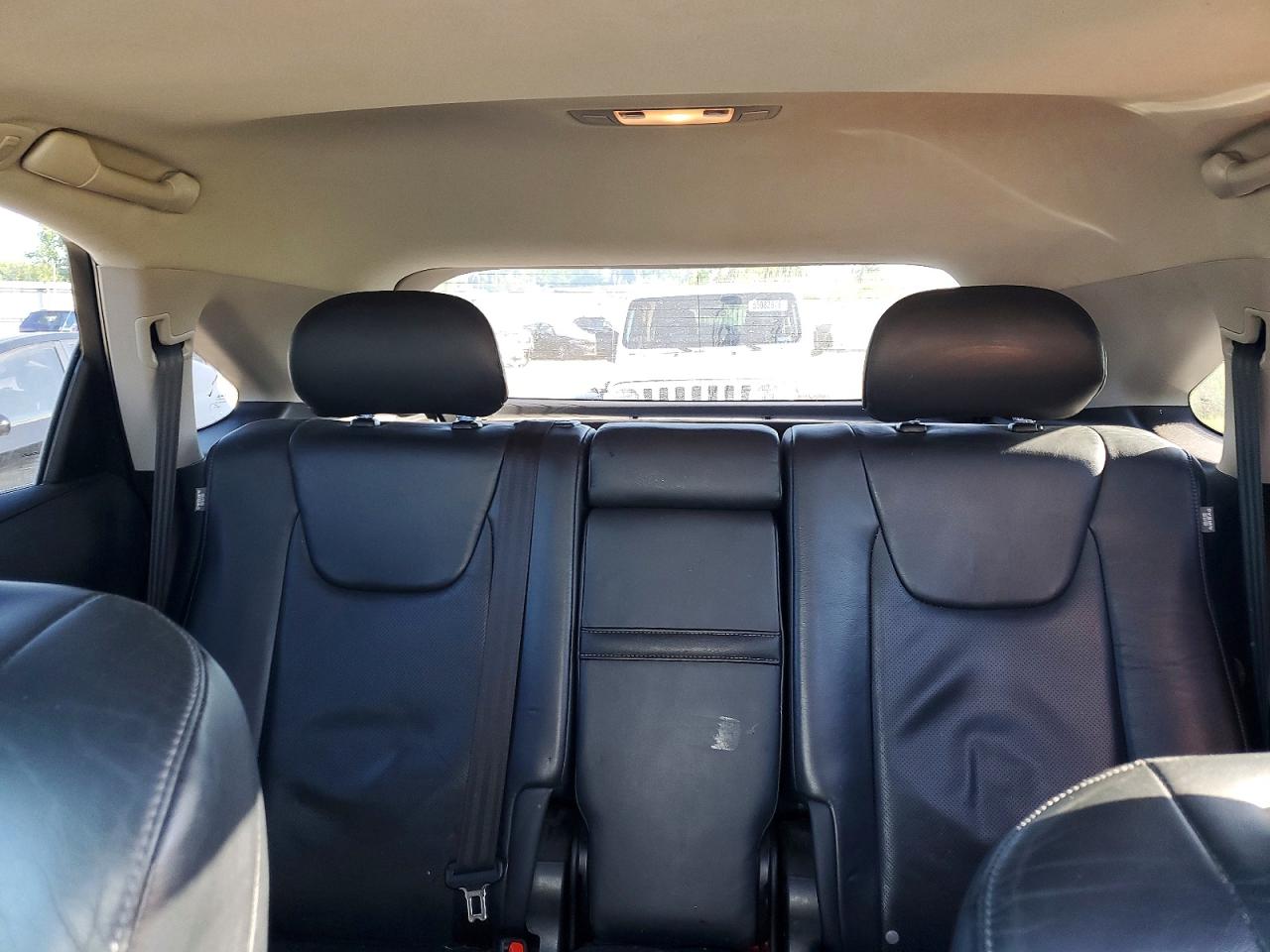 Lexus RX Base
