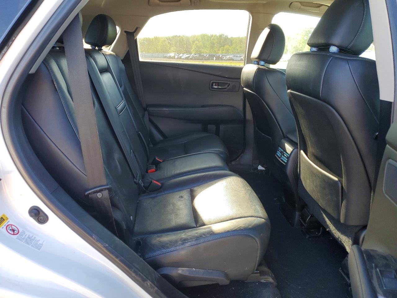 Lexus RX Base