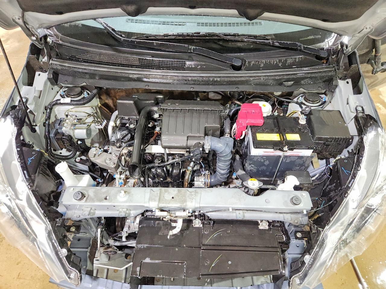 Mitsubishi Mirage Es