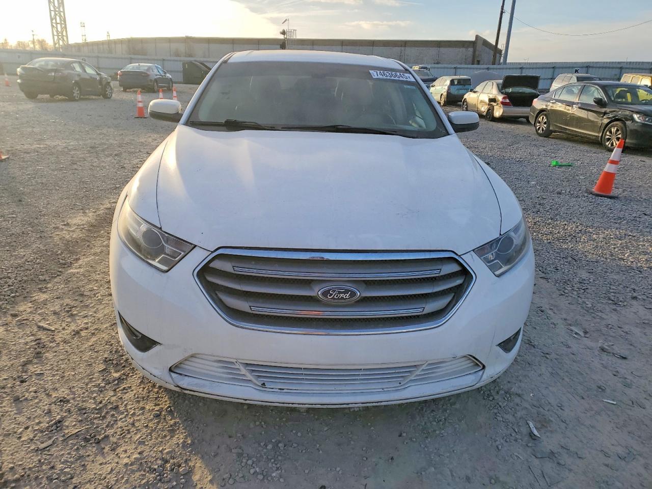 Ford Taurus Sel