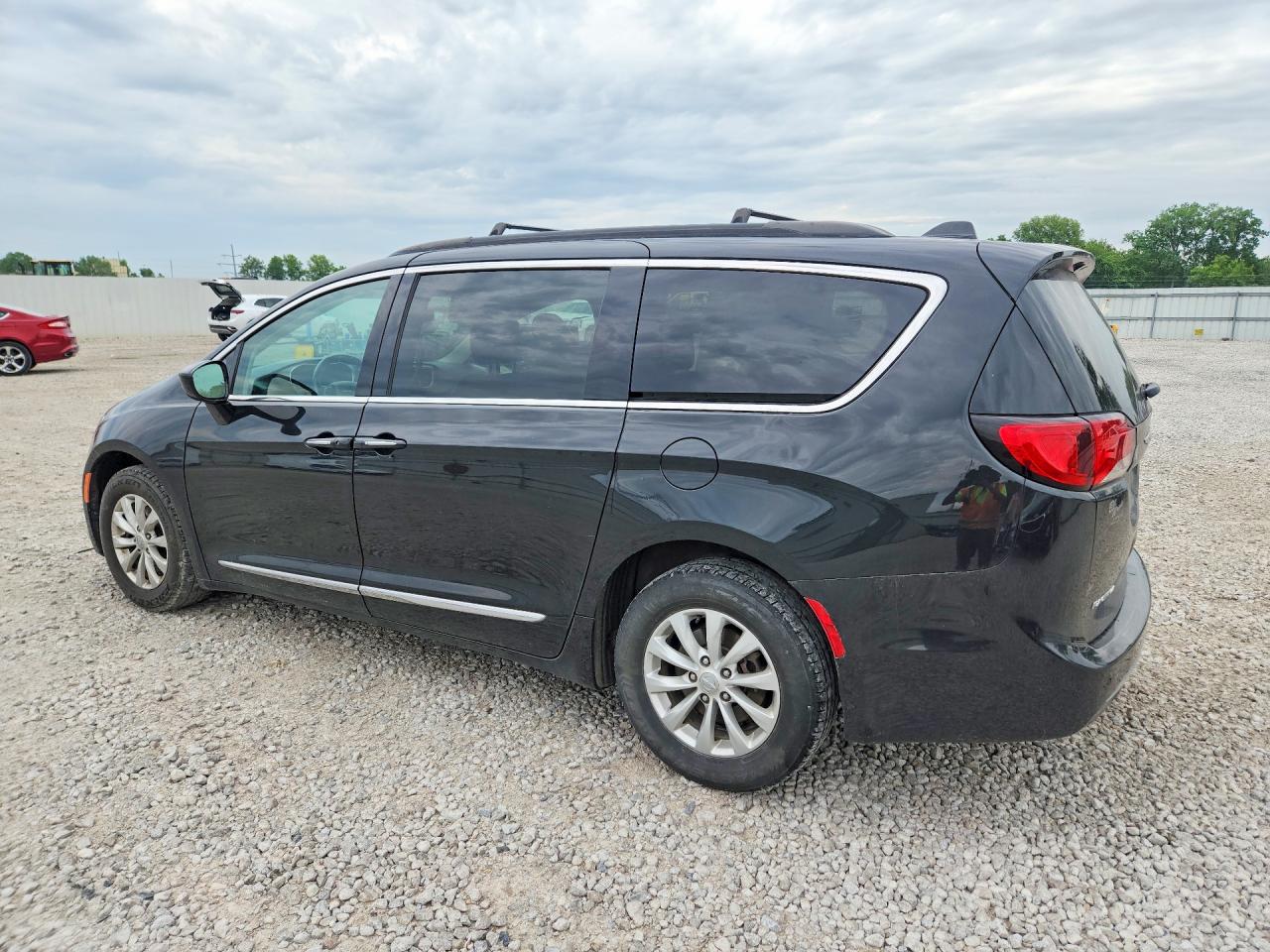 Chrysler Pacifica Touring L