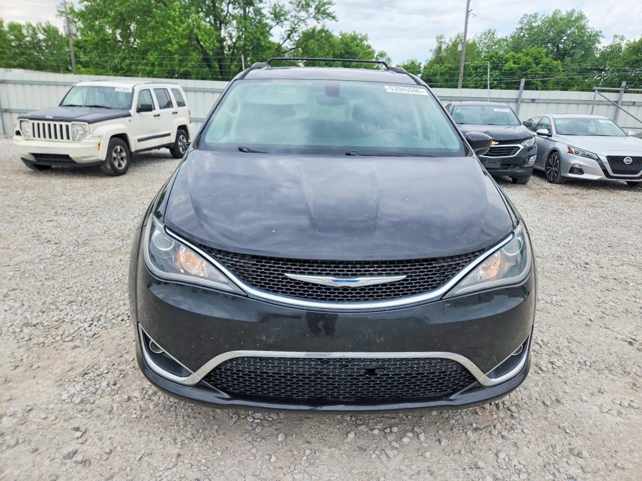Chrysler Pacifica Touring L