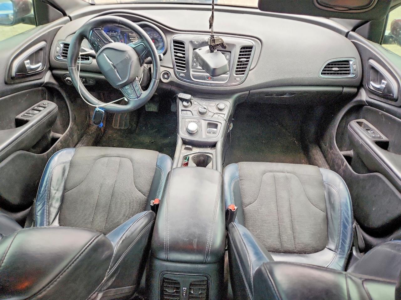 Chrysler 200 S