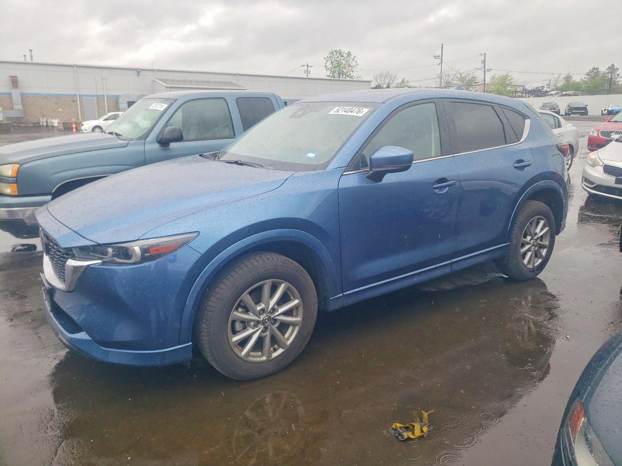 Salvage Mazda Cx Image