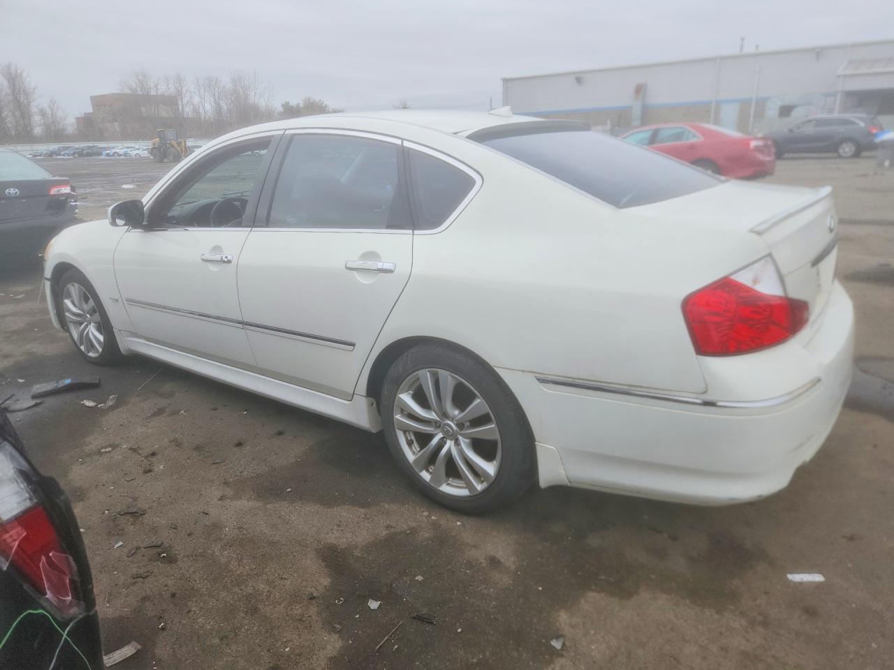 INFINITI M45 Base