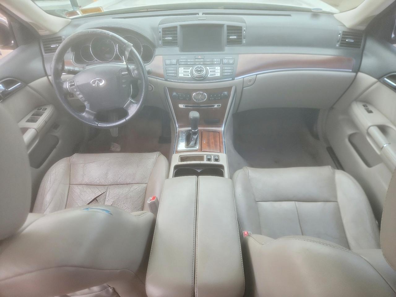 INFINITI M45 Base