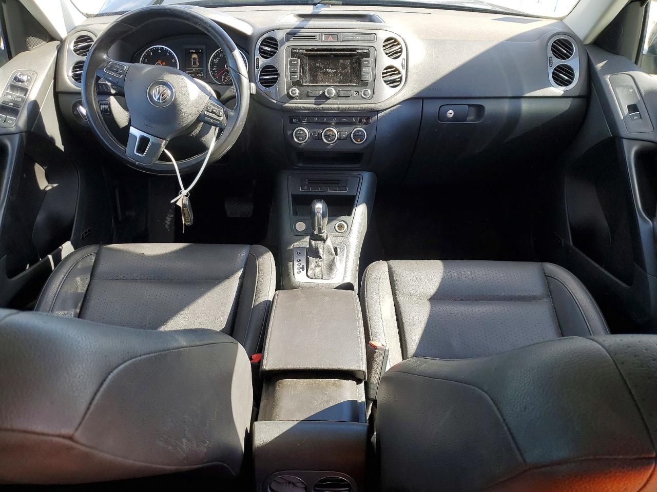 Volkswagen Tiguan S