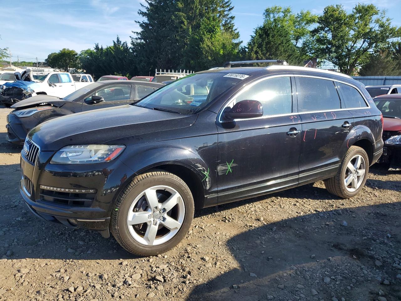 Salvage Audi Q7 Image