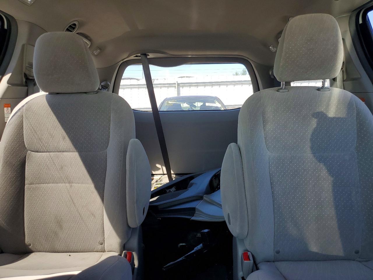 Toyota Sienna Le