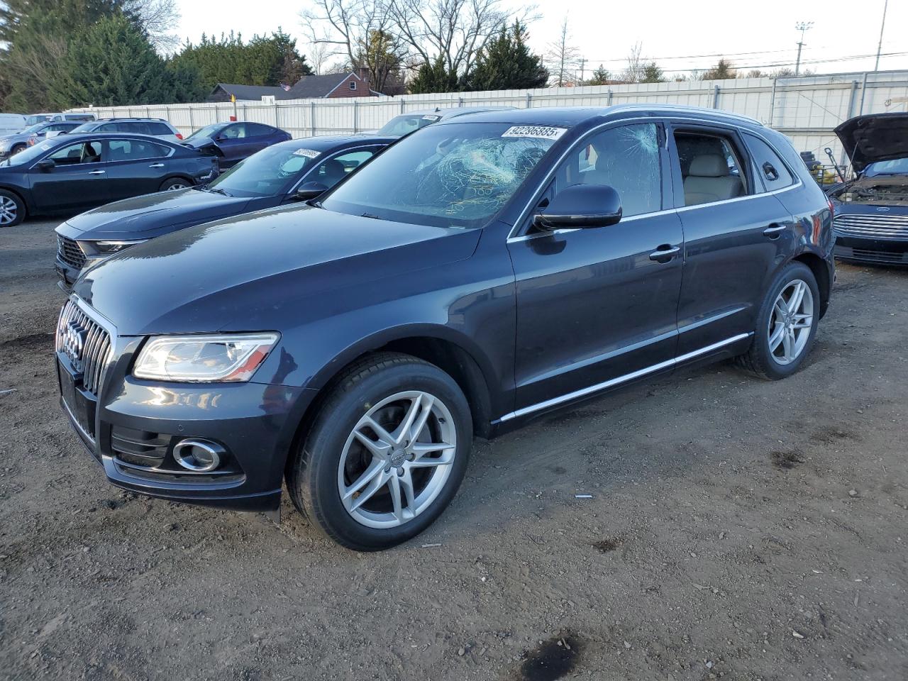 Salvage Audi Q5 Image