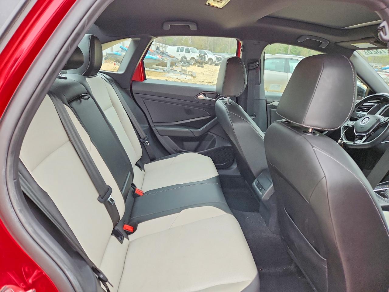 Volkswagen Jetta S