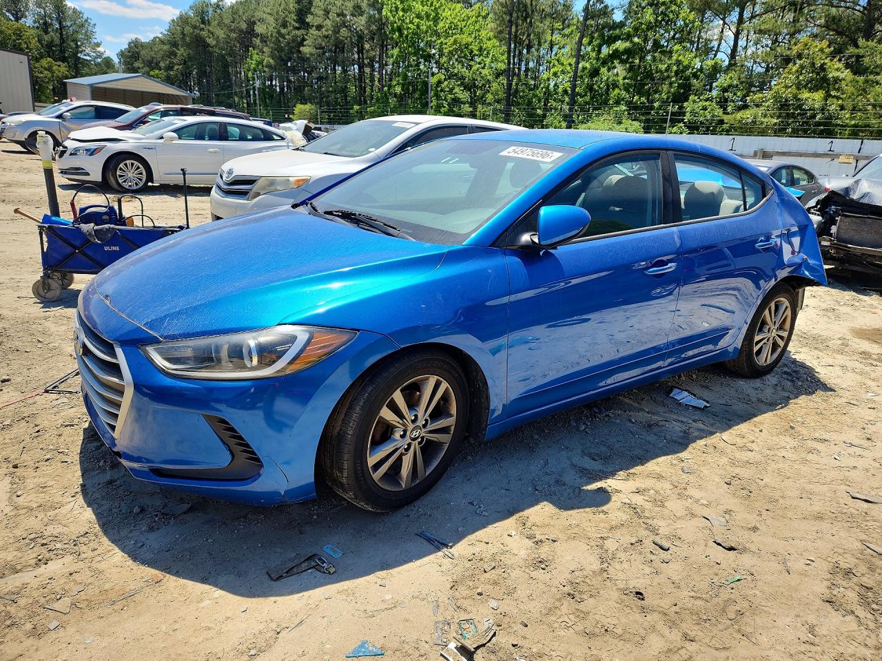Salvage Hyundai ELANTRA Image