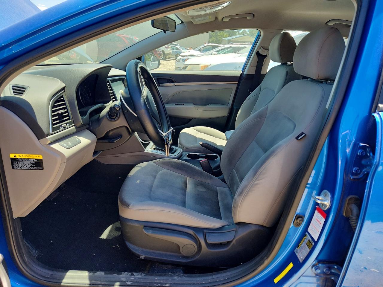 Hyundai ELANTRA Sel