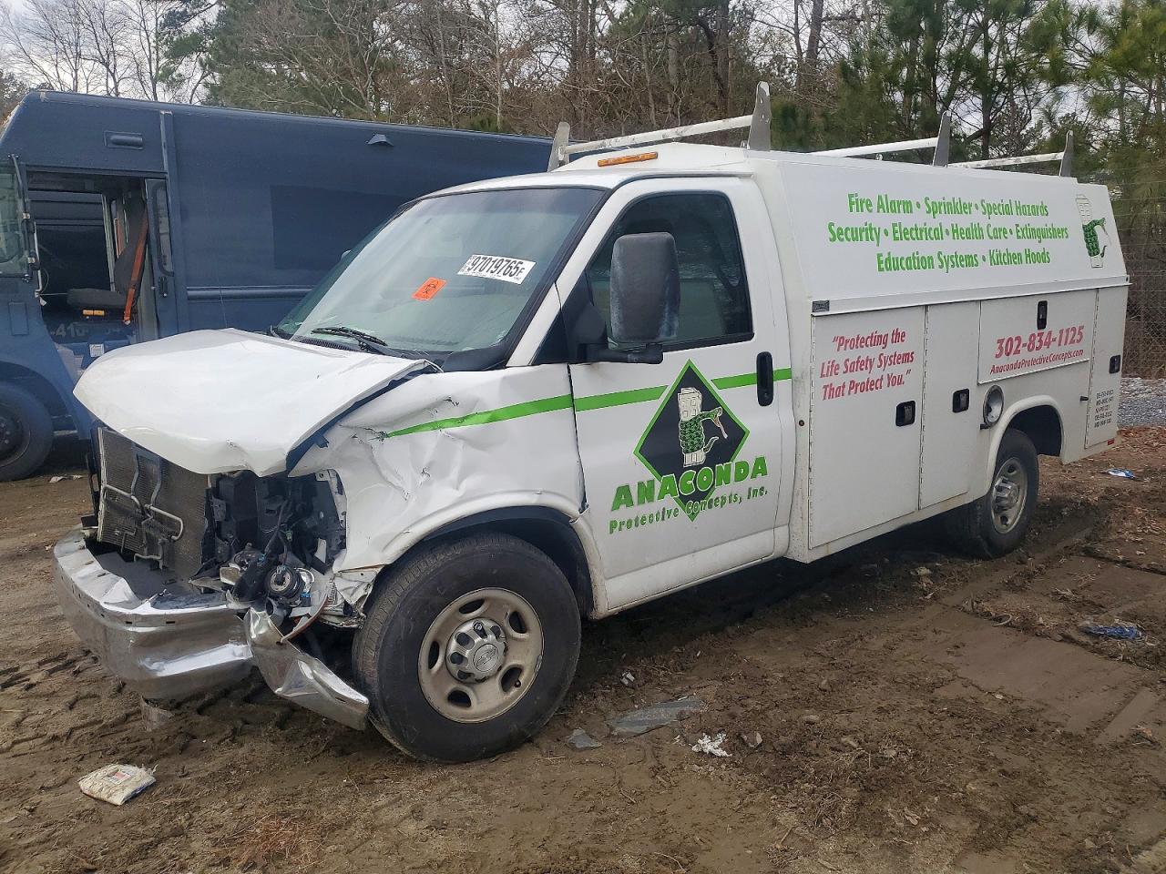 Salvage Chevrolet Express Image