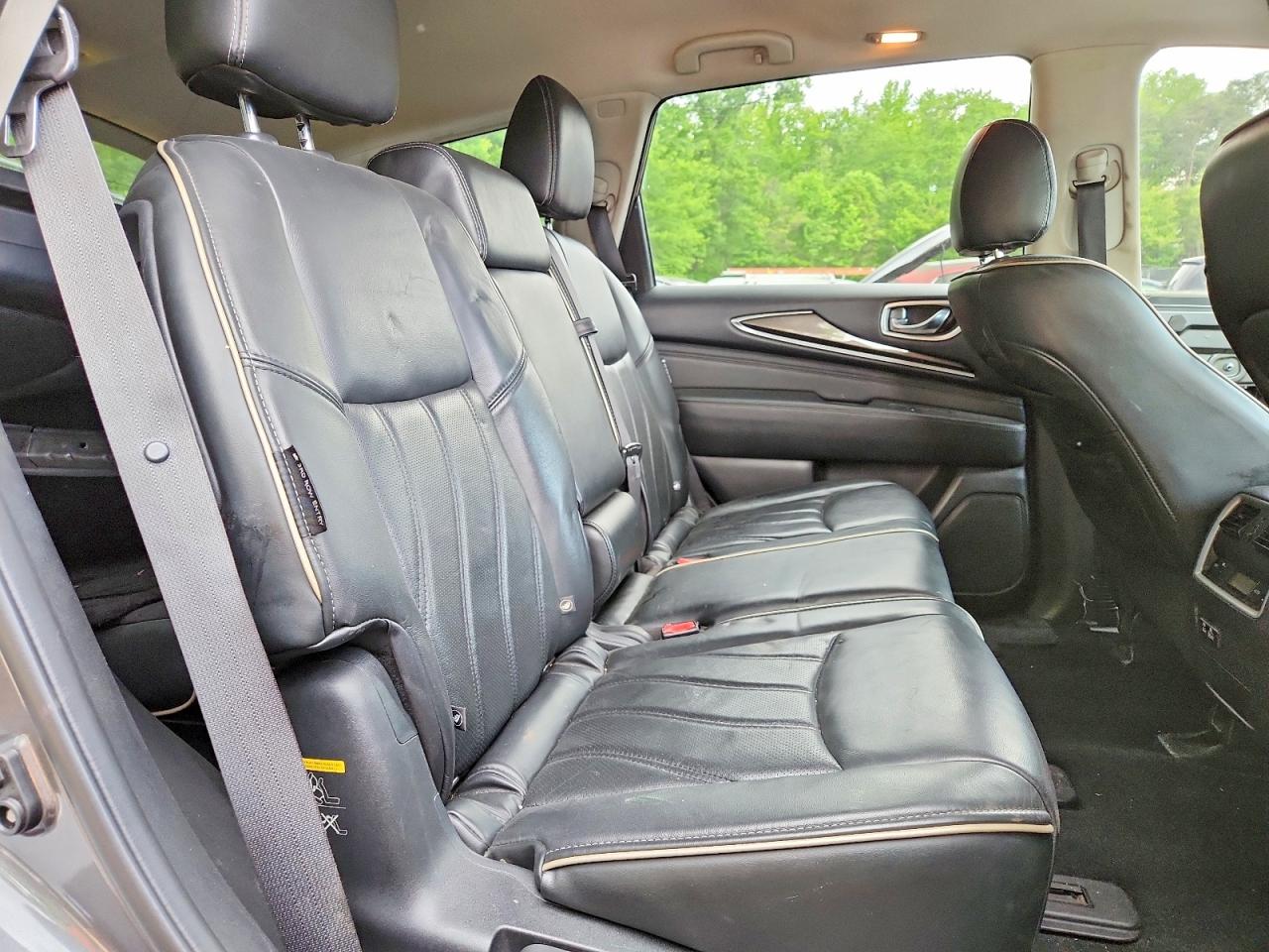 INFINITI Qx Luxe